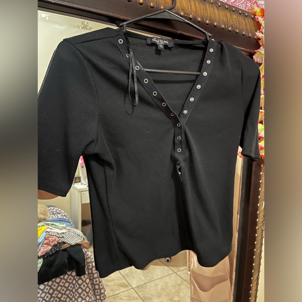 Black Short Sleeve Top